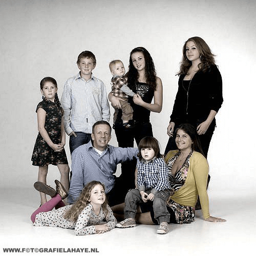 familie-fotos-fotostudio-tilburg-franslahaye-fotograaf-fotoshoot-fotograaf-master-20171010_llll0042.png