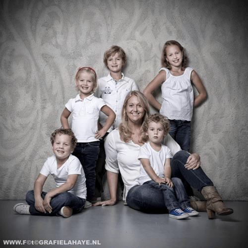 masterfotograaf-fotoshoot-franslahaye-kinderfotografie-fotostudio-tilburg-fotoshoot-kinderfotos-Kids ok224.png