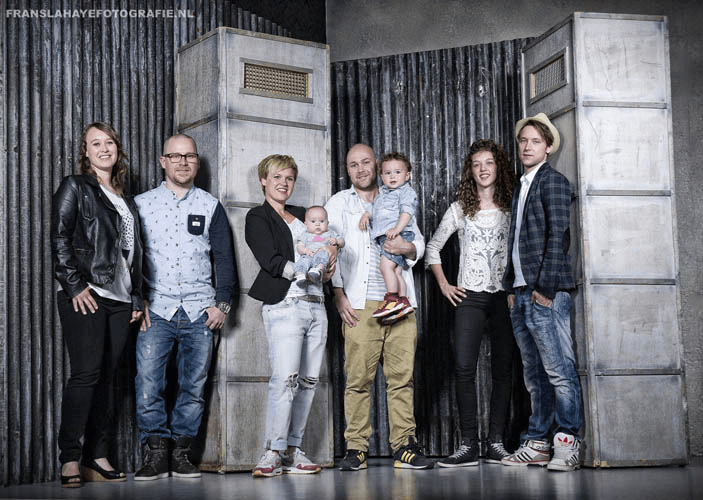 familie-fotos-fotostudio-tilburg-franslahaye-fotograaf-fotoshoot-fotograaf-master-20171010_llll0034.png