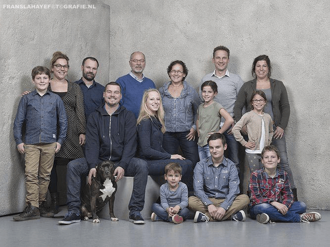 familie-fotos-fotostudio-tilburg-franslahaye-fotograaf-fotoshoot-fotograaf-master-20171010_llll0049.png