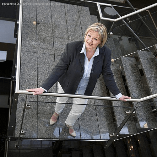 linkedin-shoot-portrait-business-profiel-foto-franslahaye-tilburg-fotostudio-zakelijk-web-site0792 2.png