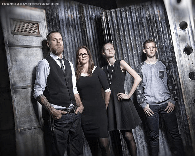 familie-fotos-fotostudio-tilburg-franslahaye-fotograaf-fotoshoot-fotograaf-master-20171010_llll0055.png