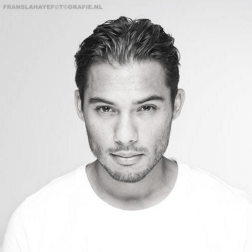 linkedin-shoot-portrait-business-profiel-foto-franslahaye-tilburg-fotostudio-zakelijk-web-site0802 2.png