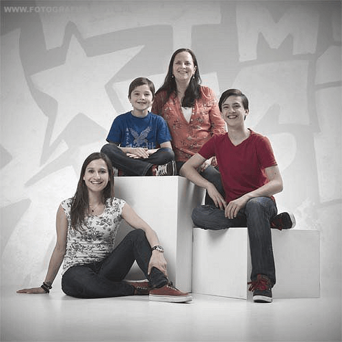 familie-fotos-fotostudio-tilburg-franslahaye-fotograaf-fotoshoot-fotograaf-master-20171010_llll0048.png