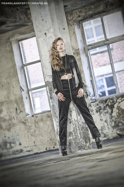 mode-fotografie-fashion-fotograaf-tilburg-fotoshoot-fotoshoot-fotostudio-top-casting1070.png