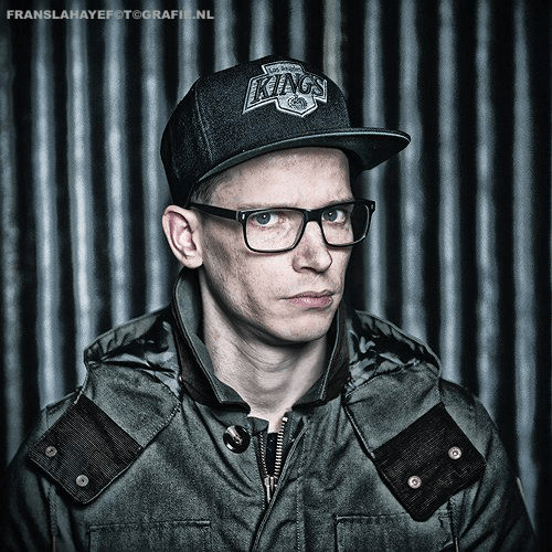 linkedin-shoot-portrait-business-profiel-foto-franslahaye-tilburg-fotostudio-zakelijk-web-site0777 2.png