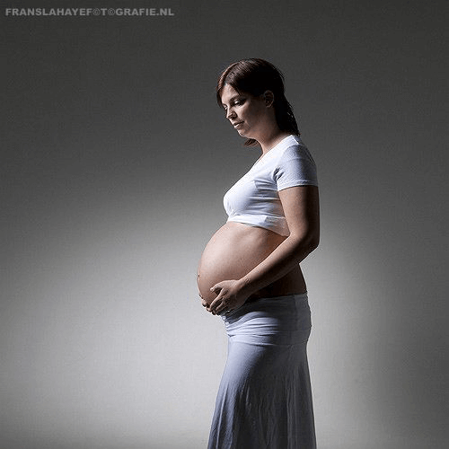 zwangerschap-fotografie-fotostudio-zwanger-fotograaf-tilburg-franslahaye-newborn20171010_llll0075.png