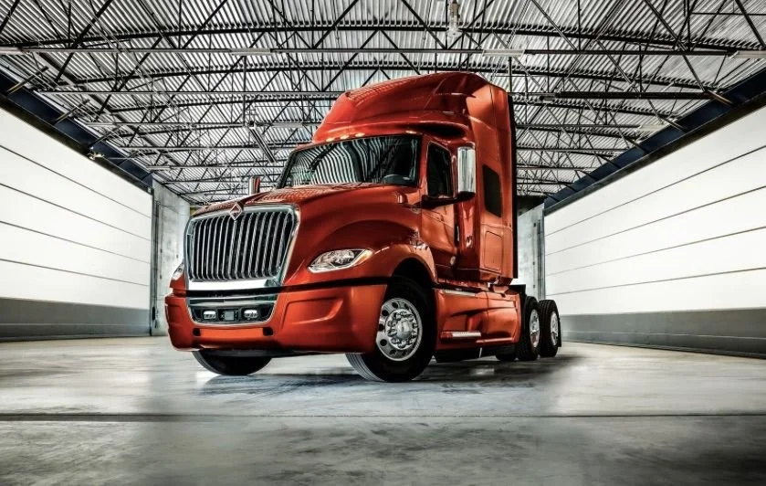 Navistar. Andy Mahr, photographer
