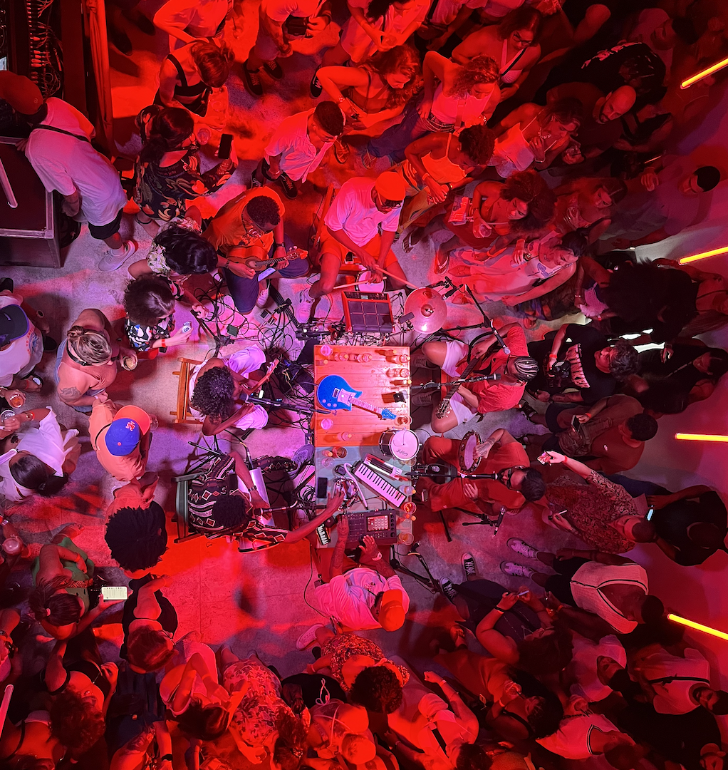 Commercialization of Brazilian samba