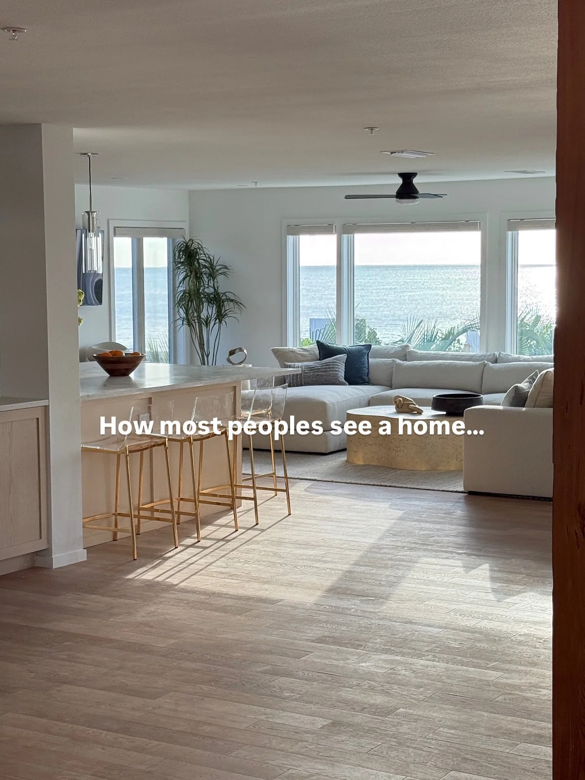 A new way of looking at real estate 🏡 

Here&rsquo;s in inside look at this new beachfront listing by @phamdevelopment ✨ 

📍 4046 Higel Ave, Siesta Key, FL 34242
🛌 6 Beds | 🛁 6 Baths
📐 6,468 sqft
💰 $15.5 Million

#SiestaKeyLuxury #WaterfrontLiv