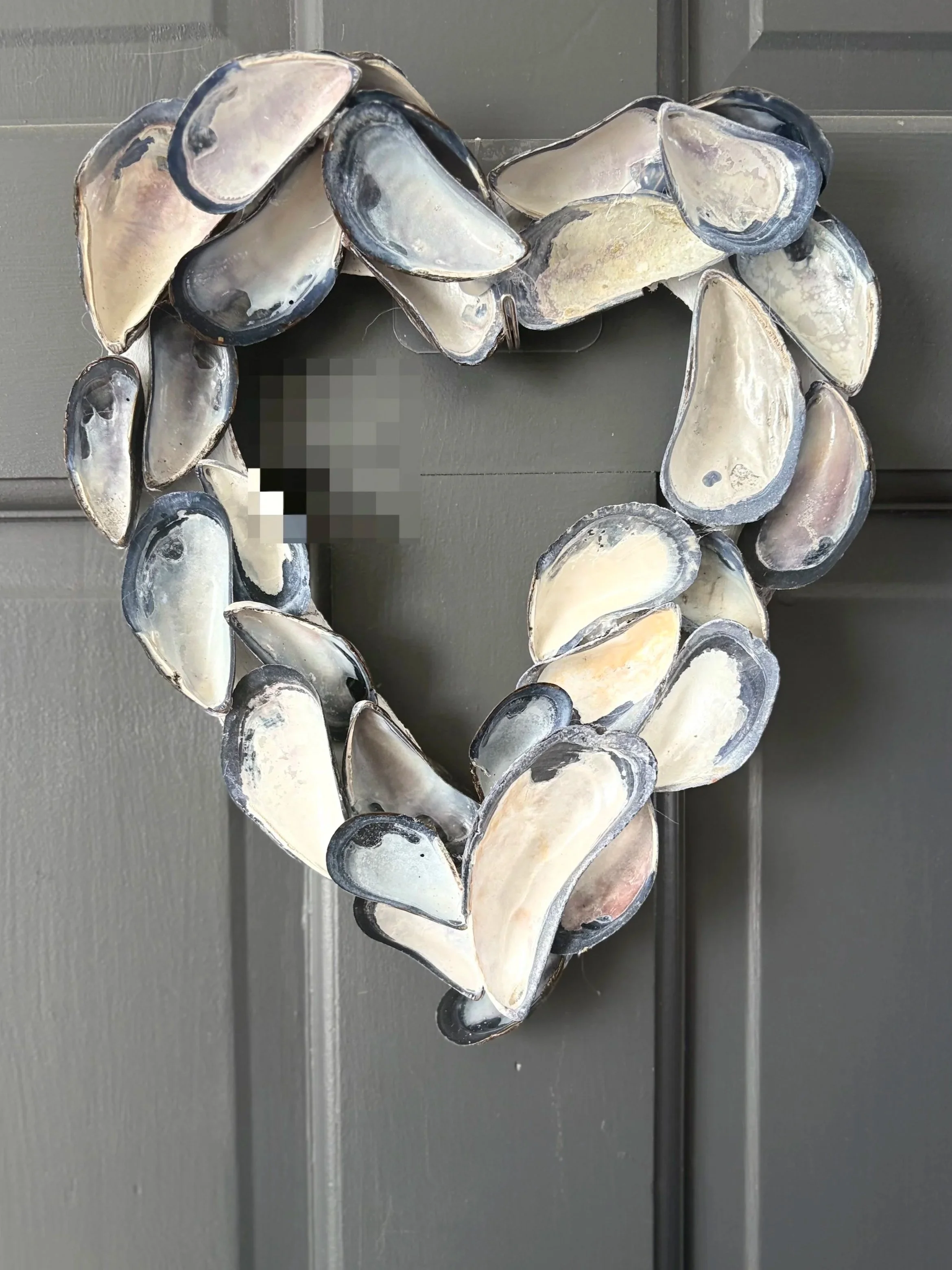 Mussel shell heart wreath