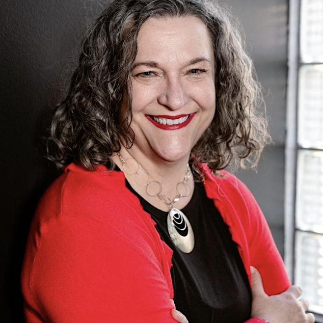 Photos &amp; Recap: Prompt Like a Pro: The AI Skill Every Business Communicator Needs Now