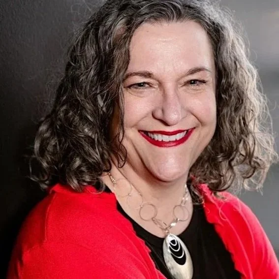 Prompt Like a Pro: The AI Skill Every Business Communicator Needs Now