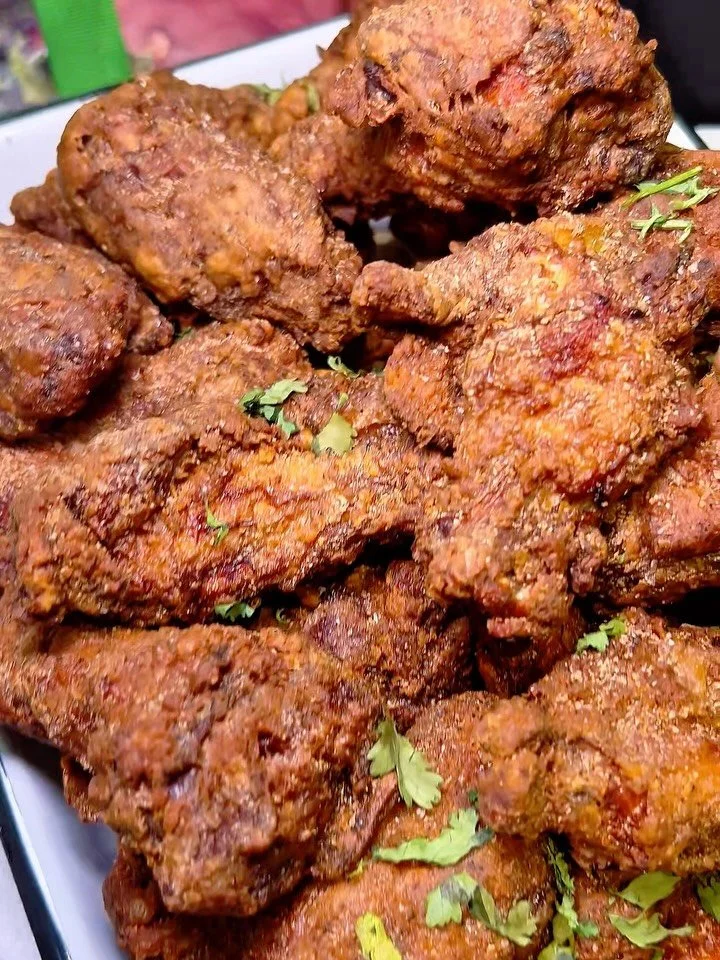 #routinemaintenance for the mind, bodyodyodyody &amp; soul 🤌. Rotisserie + wings + wraps + salads + quesadillas + sauwces + love. Dine in, @doordash it, or carry it out. 🏎️💨💨💨 #littleengine #dcfoodporn #dcdining dccheapeats