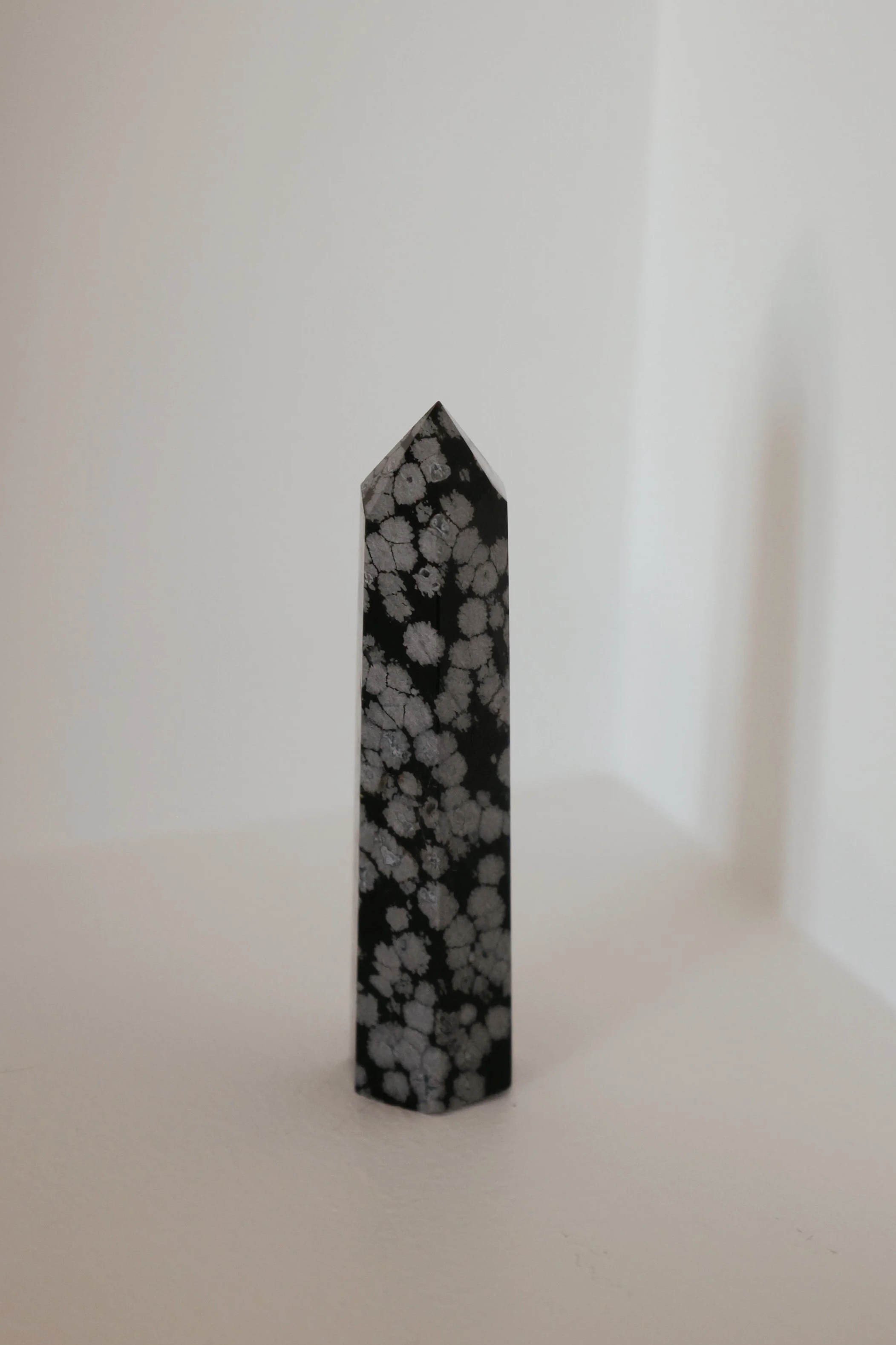 Snowflake Obsidian Obelisk