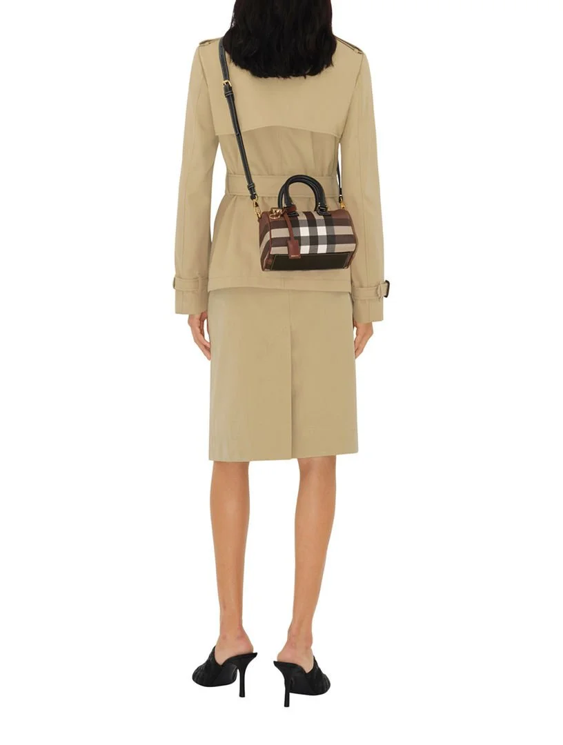 e05504a99a7c4164a3c580b7239ade92