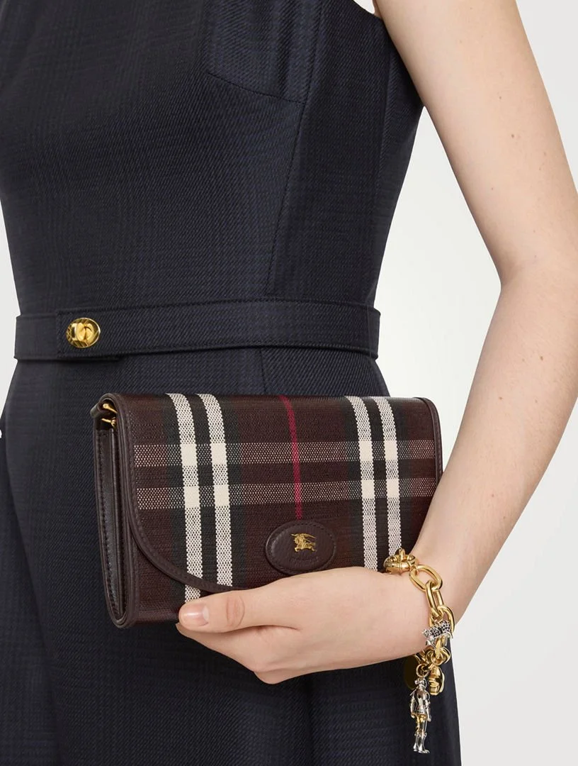 f144b825eea24f079b78c1bf39088881