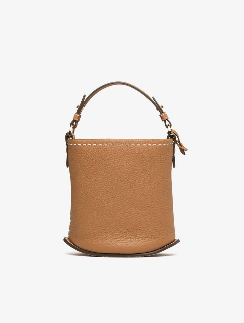 f7987a9f4ba048deab2af70f976af3e9