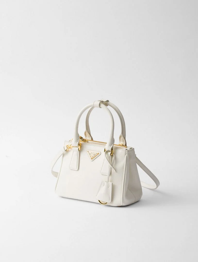 b95aa6cea7774ab9bfd27acd9ae6efd0