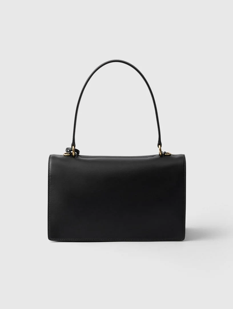 18324e5ef2174d4b8e9f675af5608cbb