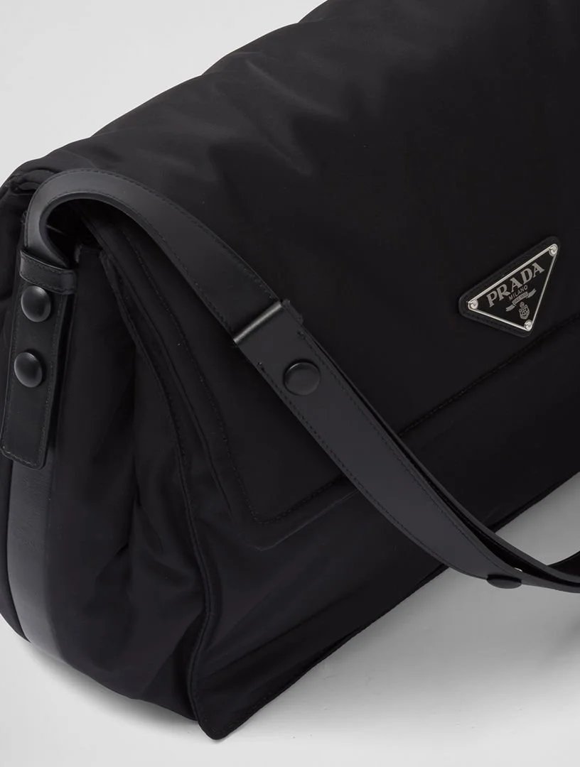 2db232327bc14220a4779a4234899405