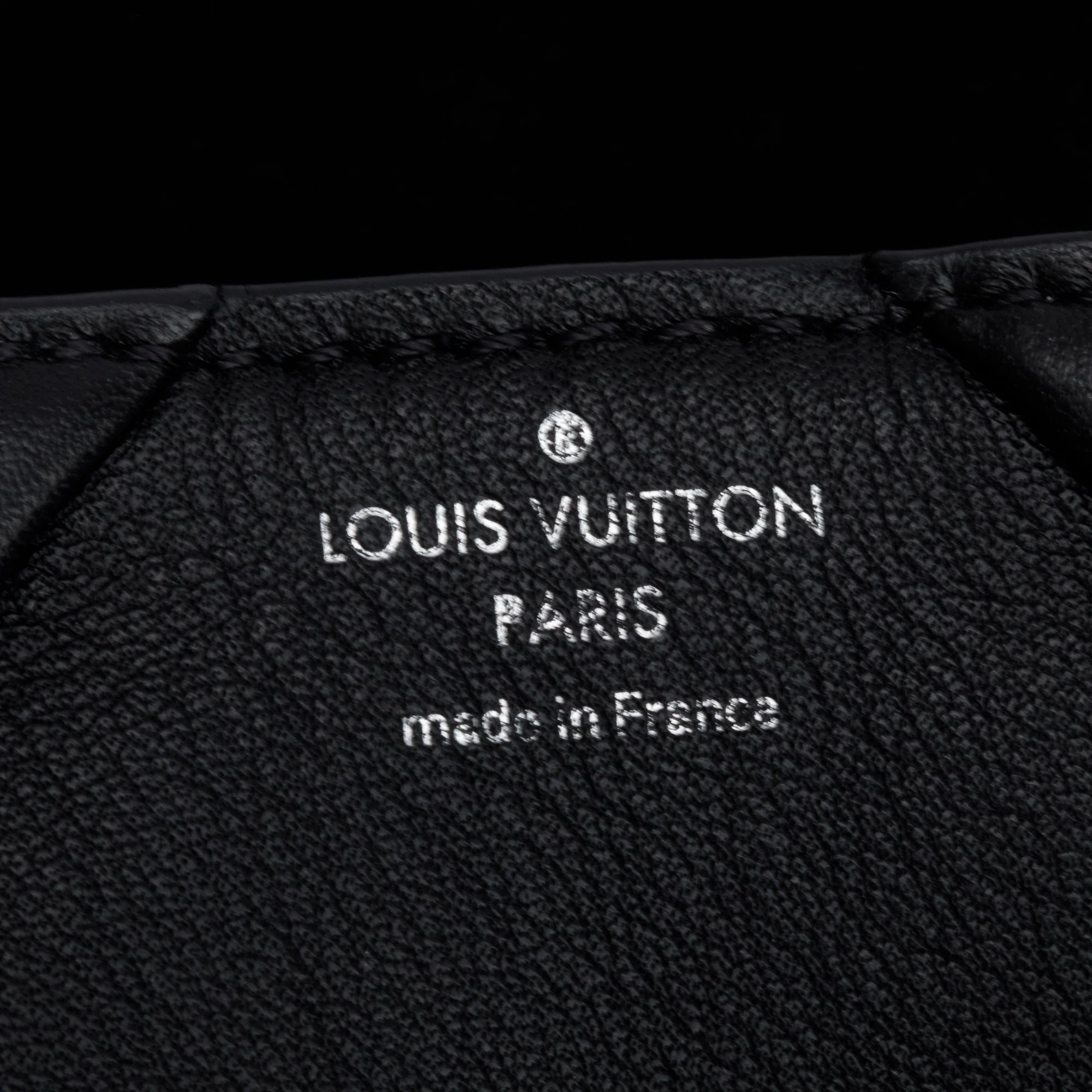 Louis-Vuitton-Black-Studded-Perforated-Leather-Love-Note-Bag-9.jpg