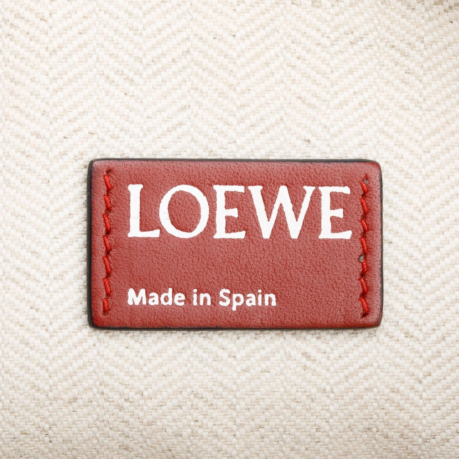 Loewe-Red-Anagram-Embossed-Leather-T-Clutch-6.jpg