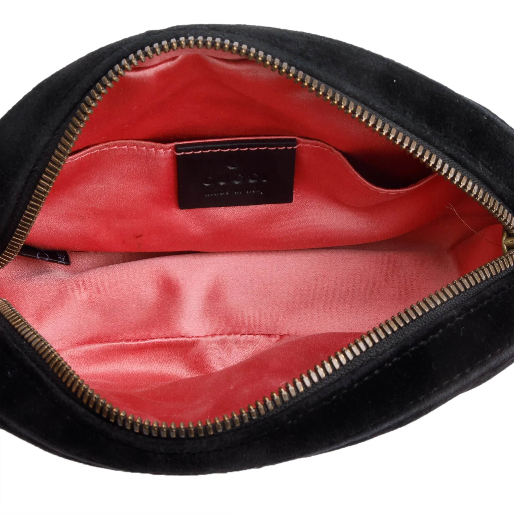 Gucci-Black-Velvet-Matelasse-GG-Marmont-Belt-Bag-Size-85-35-7.jpg