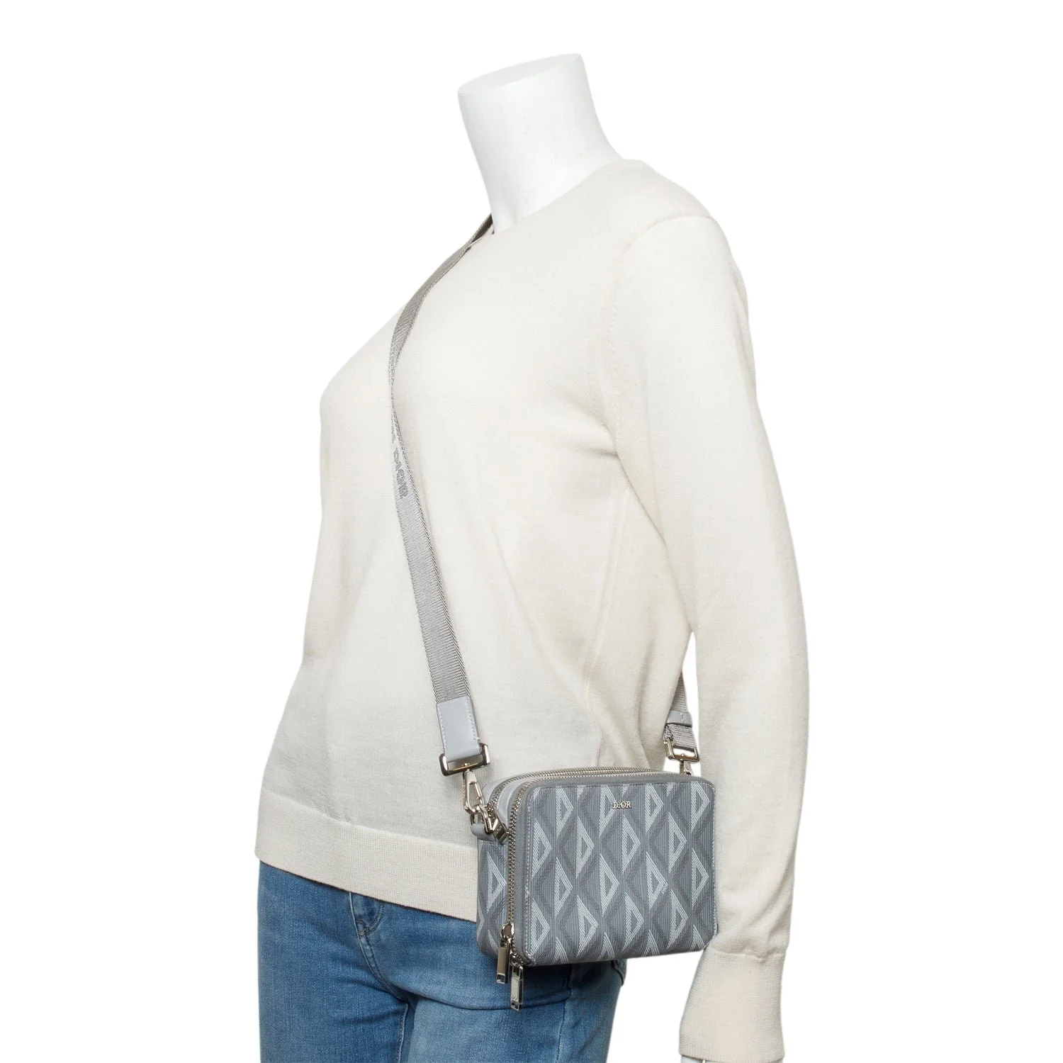 Christian-Dior-2022-Grey-CD-Diamond-Coated-Canvas-Crossbody-Pouch-w-Strap-2.jpg