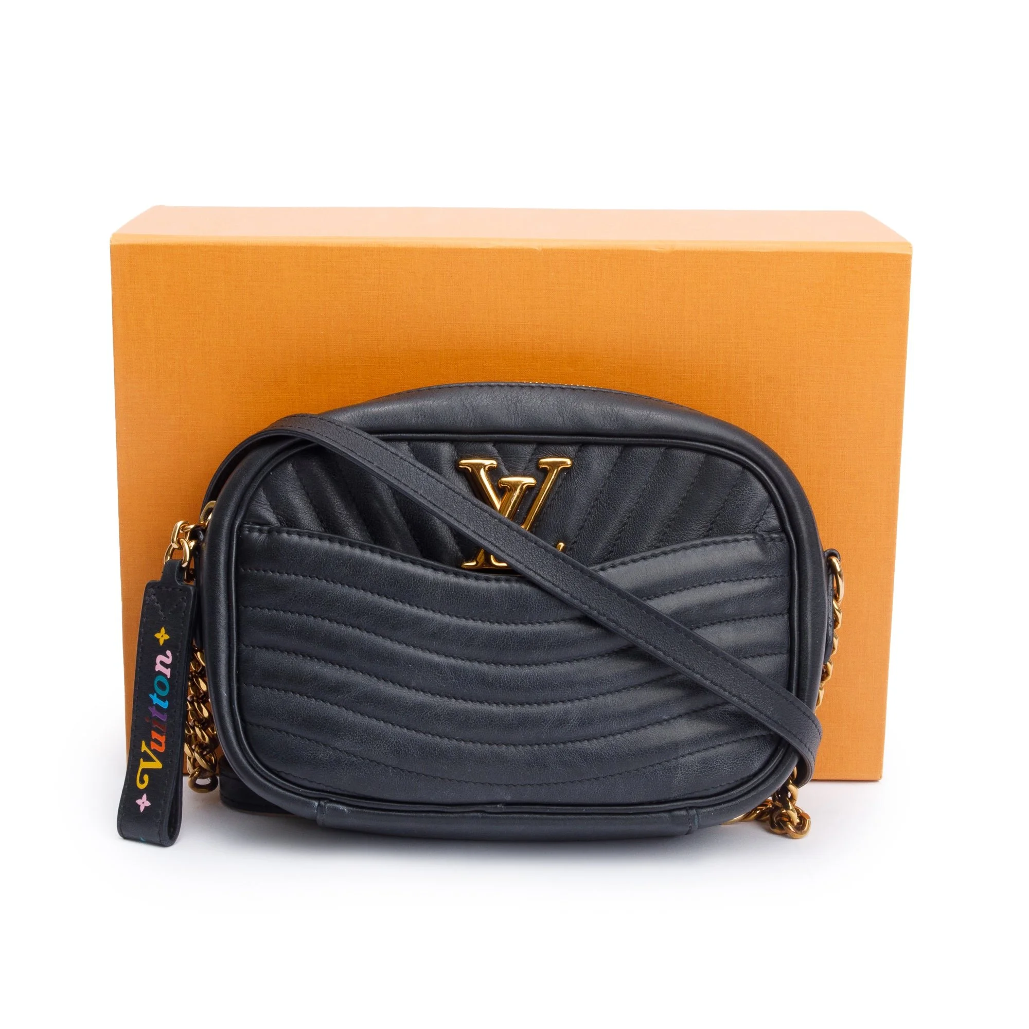 Louis-Vuitton-Black-Calfskin-Leather-New-Wave-Camera-Bag-w-Box-3.jpg