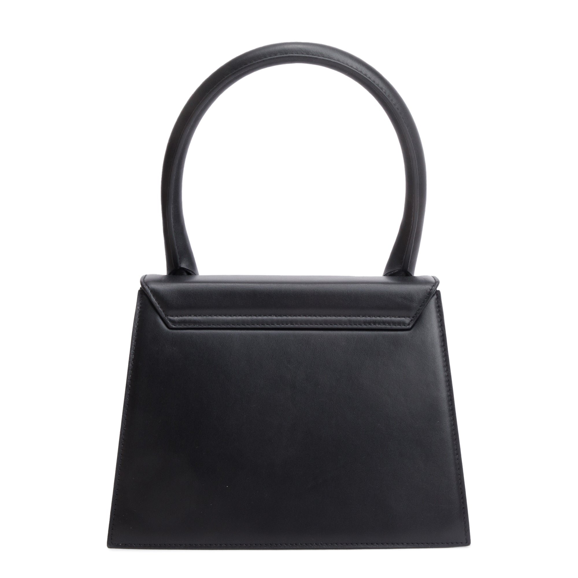 Jacquemus-Black-Leather-Le-Grand-Chiquito-Bag-w-Strap-5.jpg