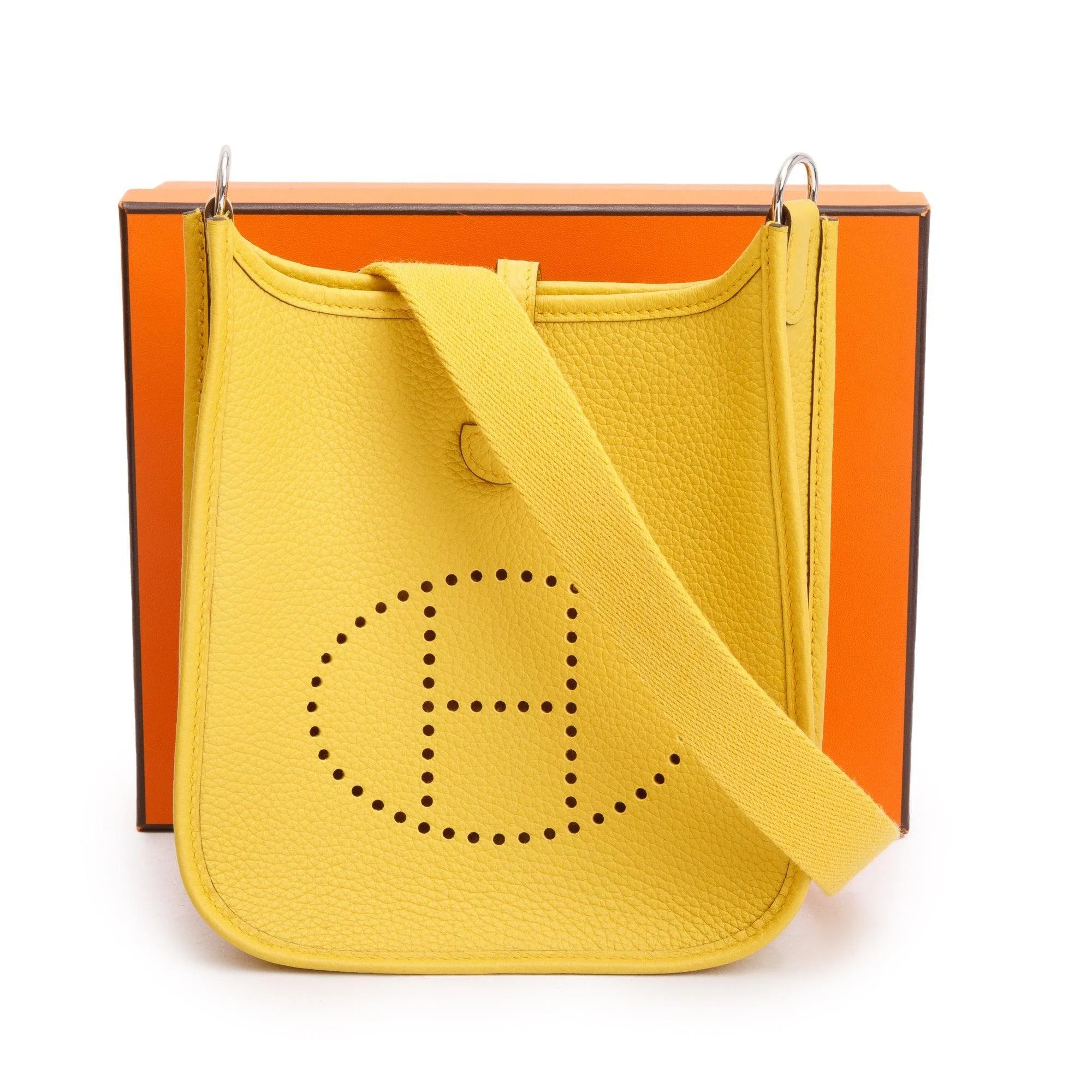 Hermes-2024-Jaune-Taurilon-Clemence-Evelyne-TPM-16-w-Box-Strap-2.jpg