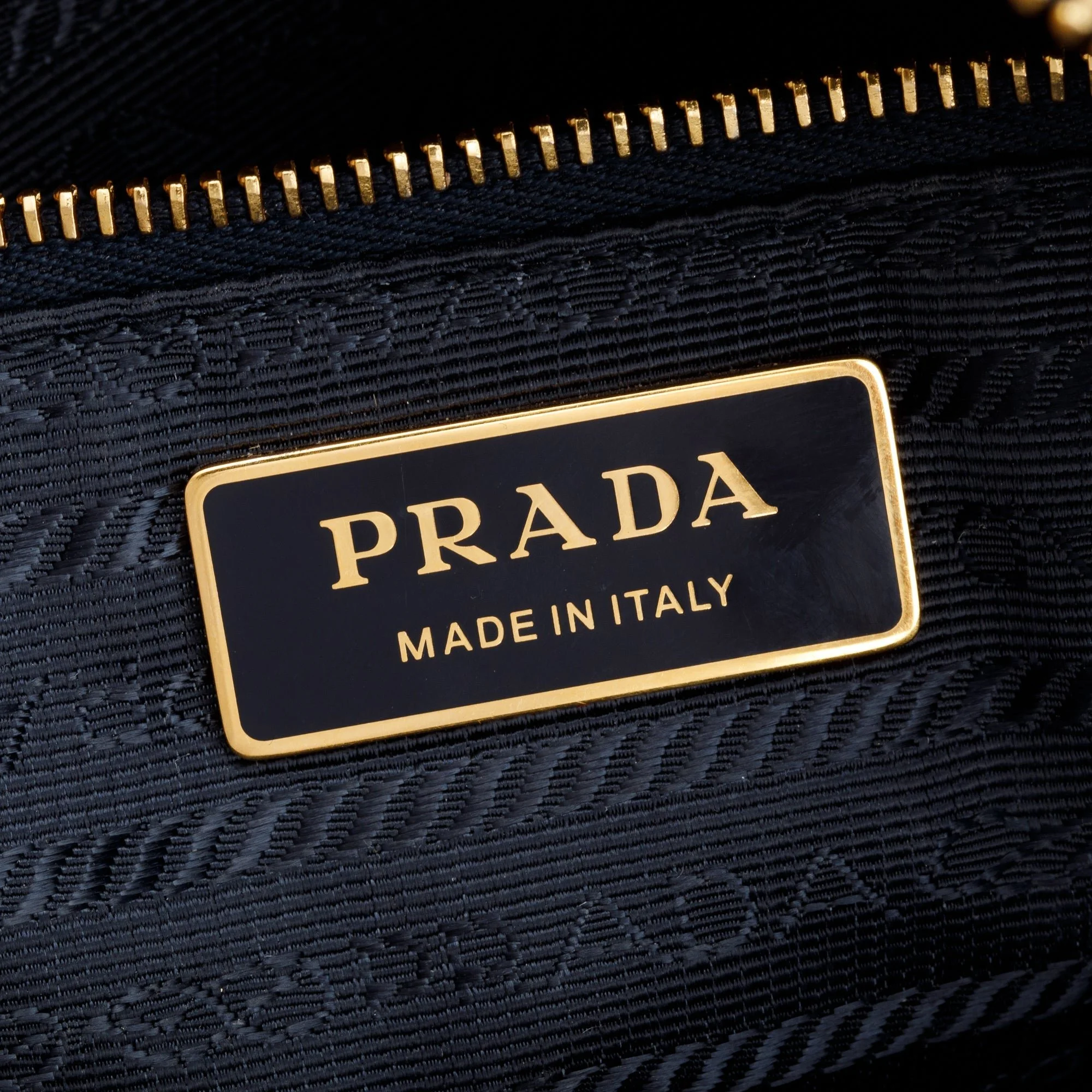 Prada-Navy-Nylon-and-Saffiano-Leather-Trim-Re-Edition-1978-Mini-Shoulder-Bag-10.jpg