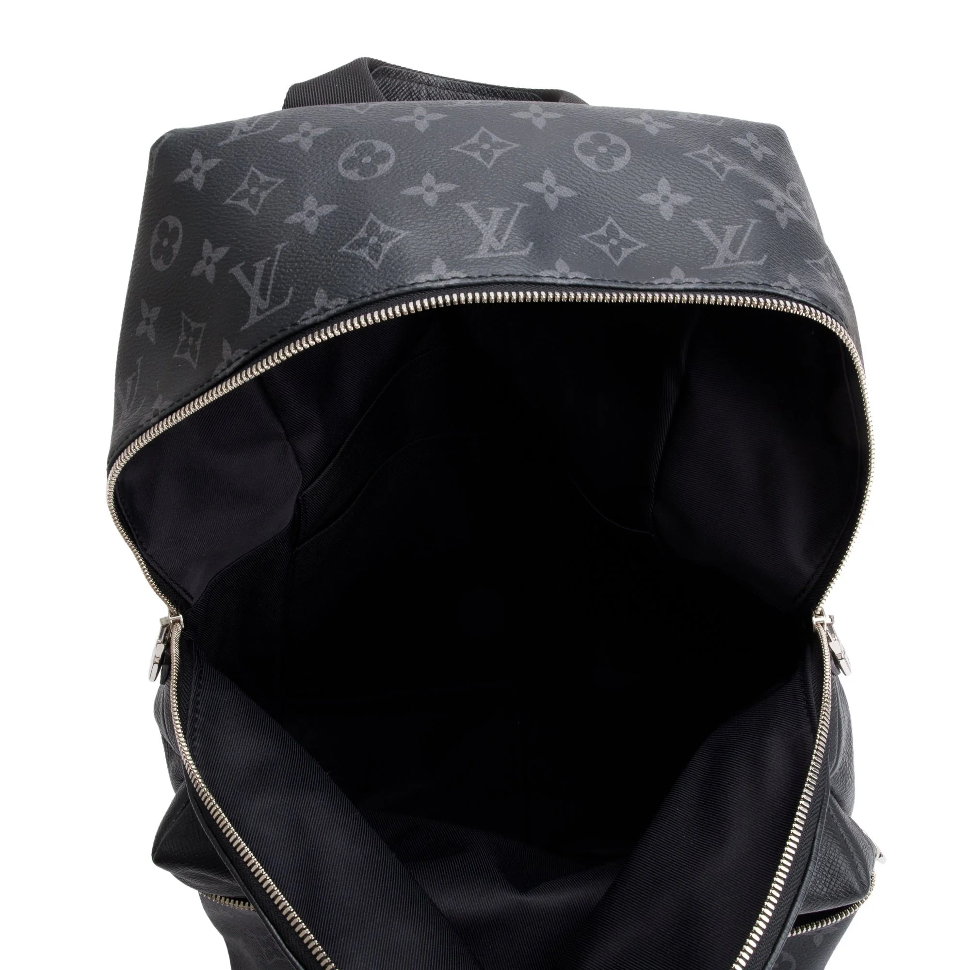 Louis-Vuitton-Black-Taigarama-Discovery-Backpack-7.jpg