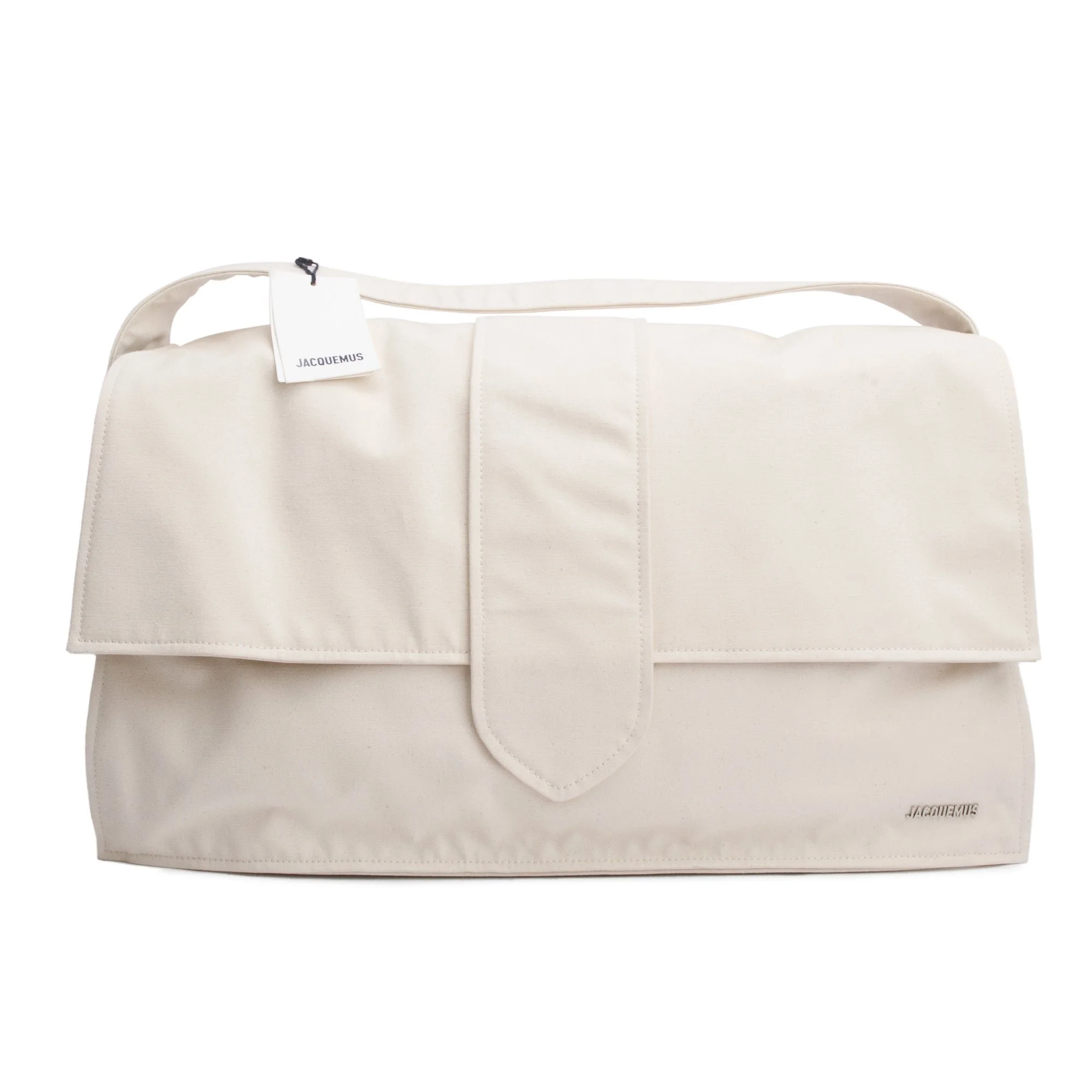 Jacquemus-White-Le-Chouchou-Le-Bambino-De-Voyage-Bag.jpg
