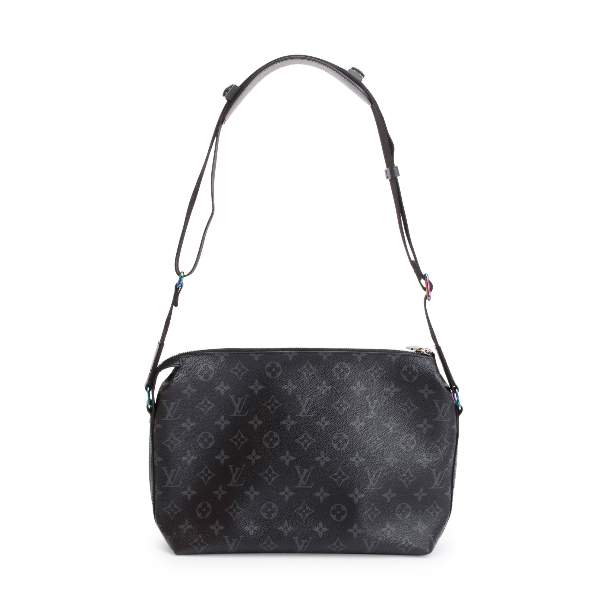 Louis-Vuitton-x-Fragment-Monogram-Eclipse-Apollo-Messenger-Bag-w-Box-6.jpg