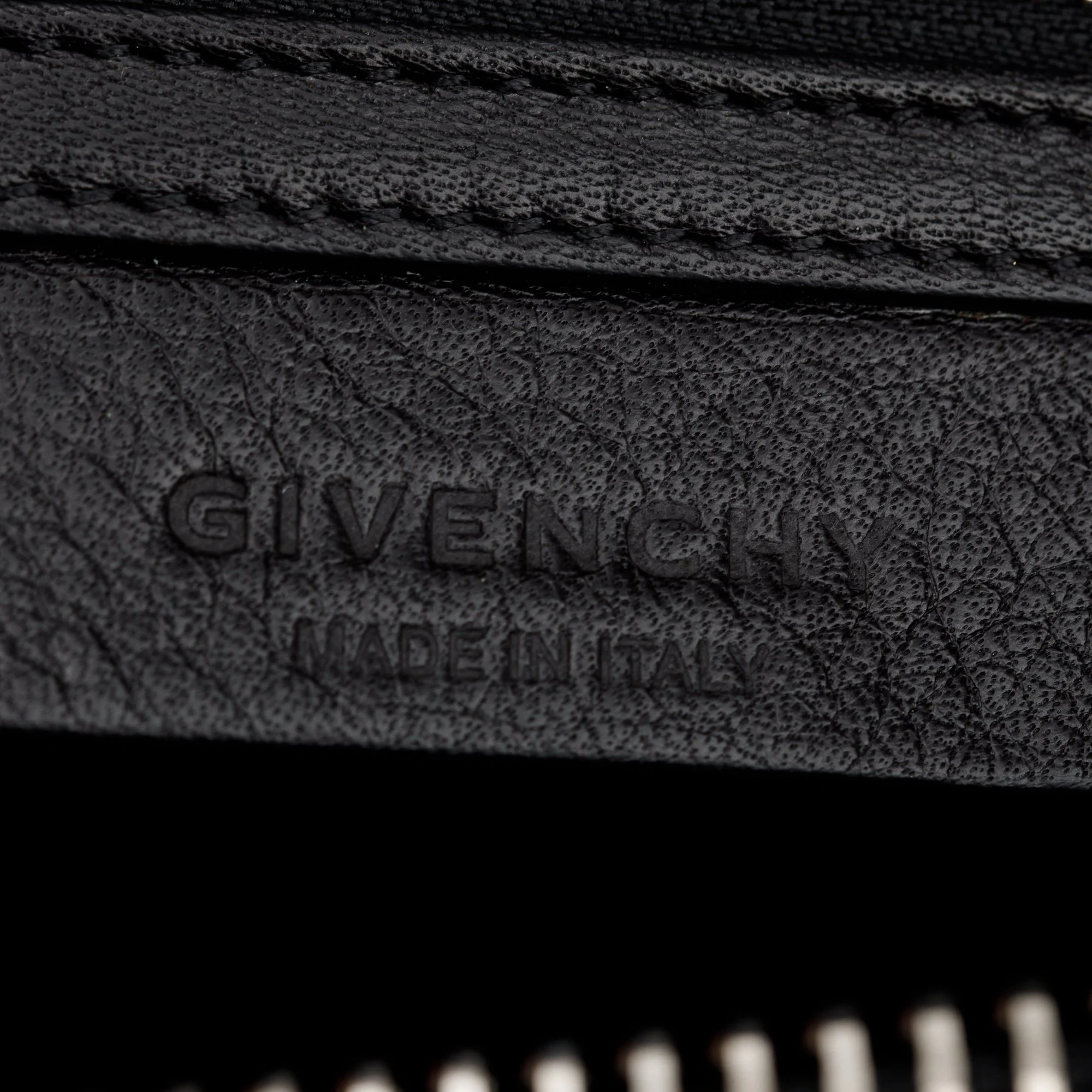 Givenchy-BlackWhite-Calfskin-Leather-Studded-Medium-Antigona-Bag-7.jpg