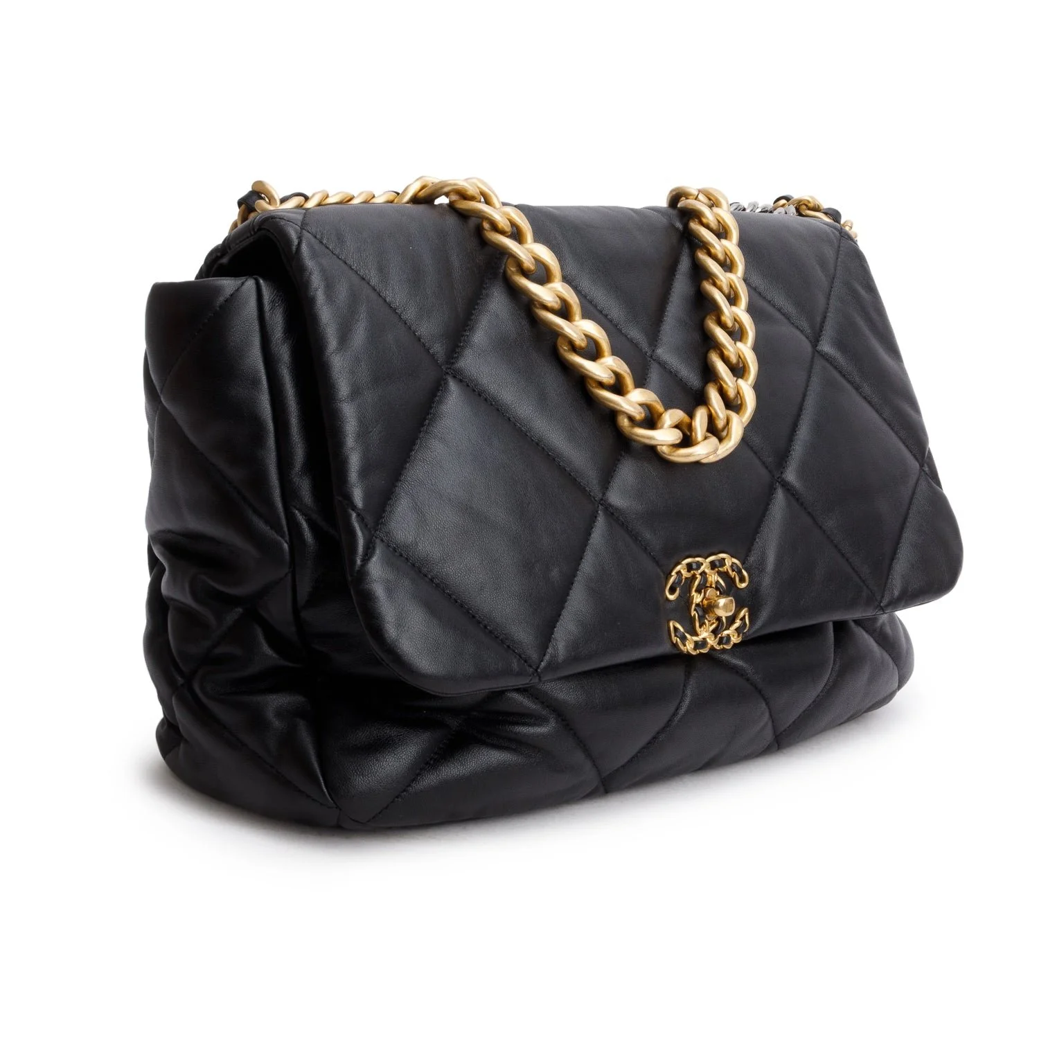 Chanel-3_455e0a0e-96d4-4c63-97d7-f3a5945150b7.jpg
