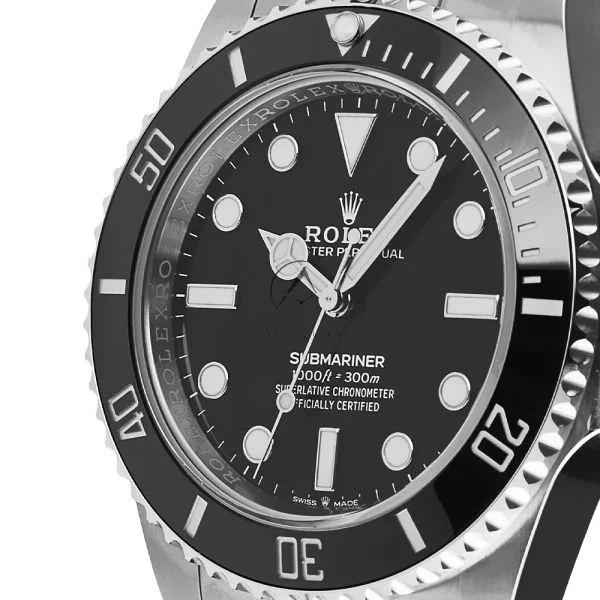 rolex_submariner_124060_black-2.jpg