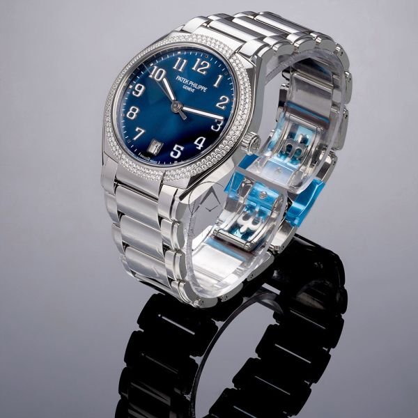 patek_philippe_twenty_4_7300-1200a-8_1_1.jpg