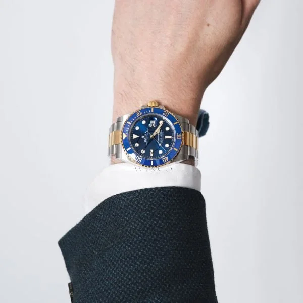rolex-submariner-126613lb-003-6_2_1_1_1_1_1_1.jpg