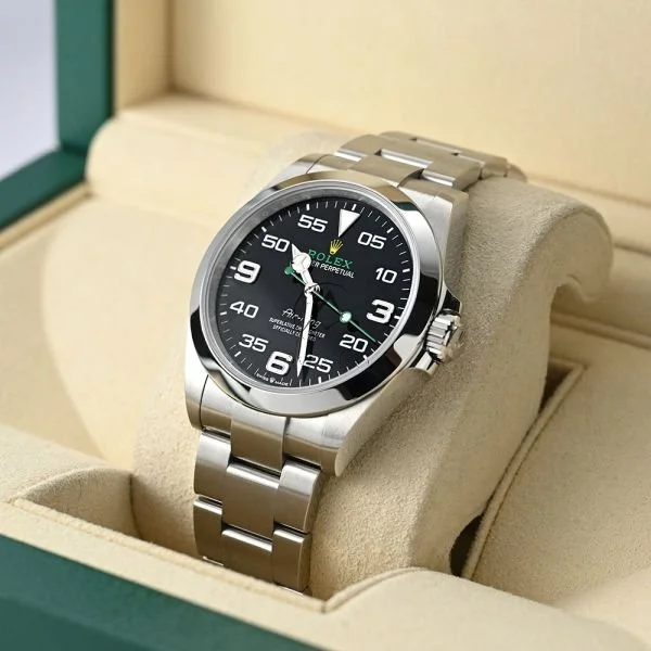 rolex-airking-126900-004-7.jpg