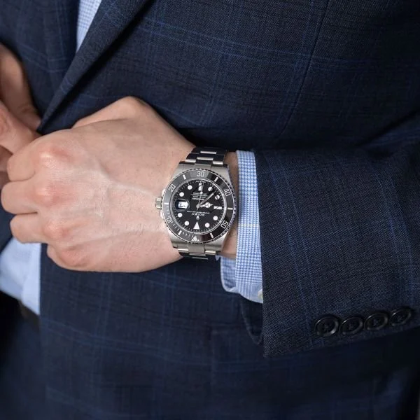 rolex-submariner-126610ln-006-6_3_1_1_1.jpg