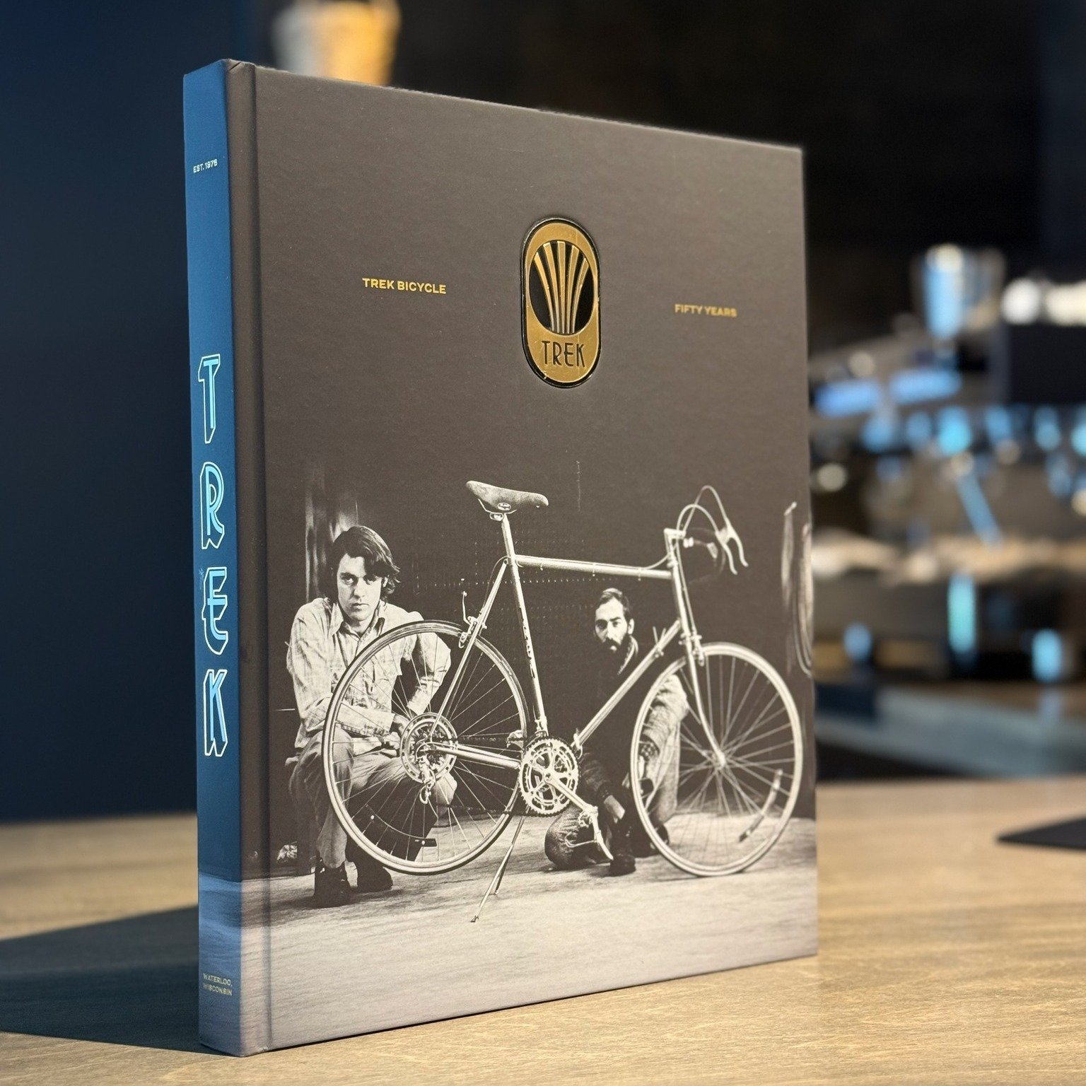 Saviez-vous que Trek f&ecirc;te son 50e anniversaire cette ann&eacute;e?!

Fond&eacute;e en 1976, Trek est aujourd'hui un des plus grands joueurs dans l'industrie et nous sommes fi&egrave;res d'avoir leurs produits disponibles dans nos deux boutiques