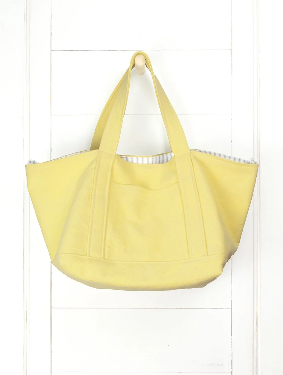 EuroTote - Yellow On Panel - SS.jpg