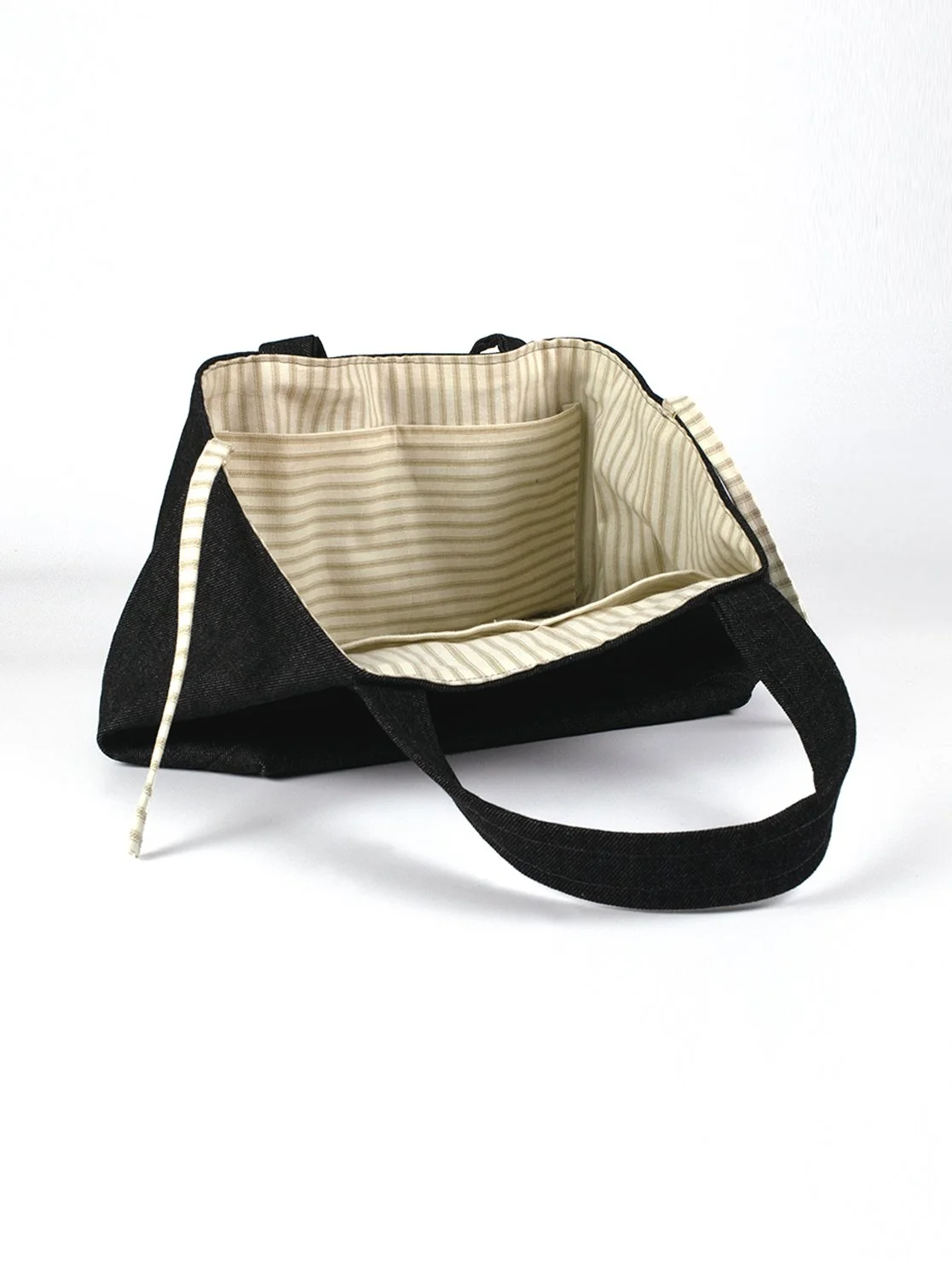 EuroTote - Charcoal Black - open bag -SS.jpg