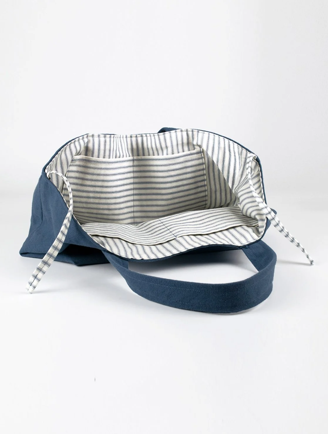EuroTote - all blue -  open bag - SS.jpg