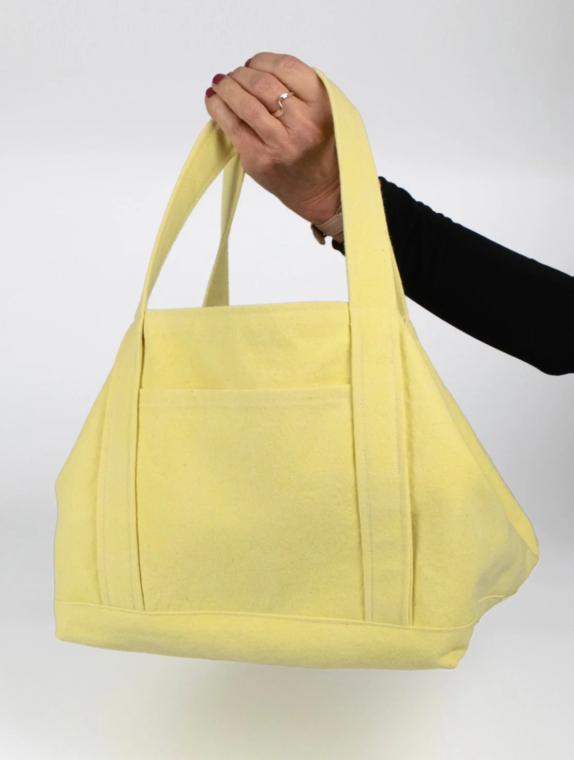 5 Euro tote - Yellow - Hand - SS.jpg