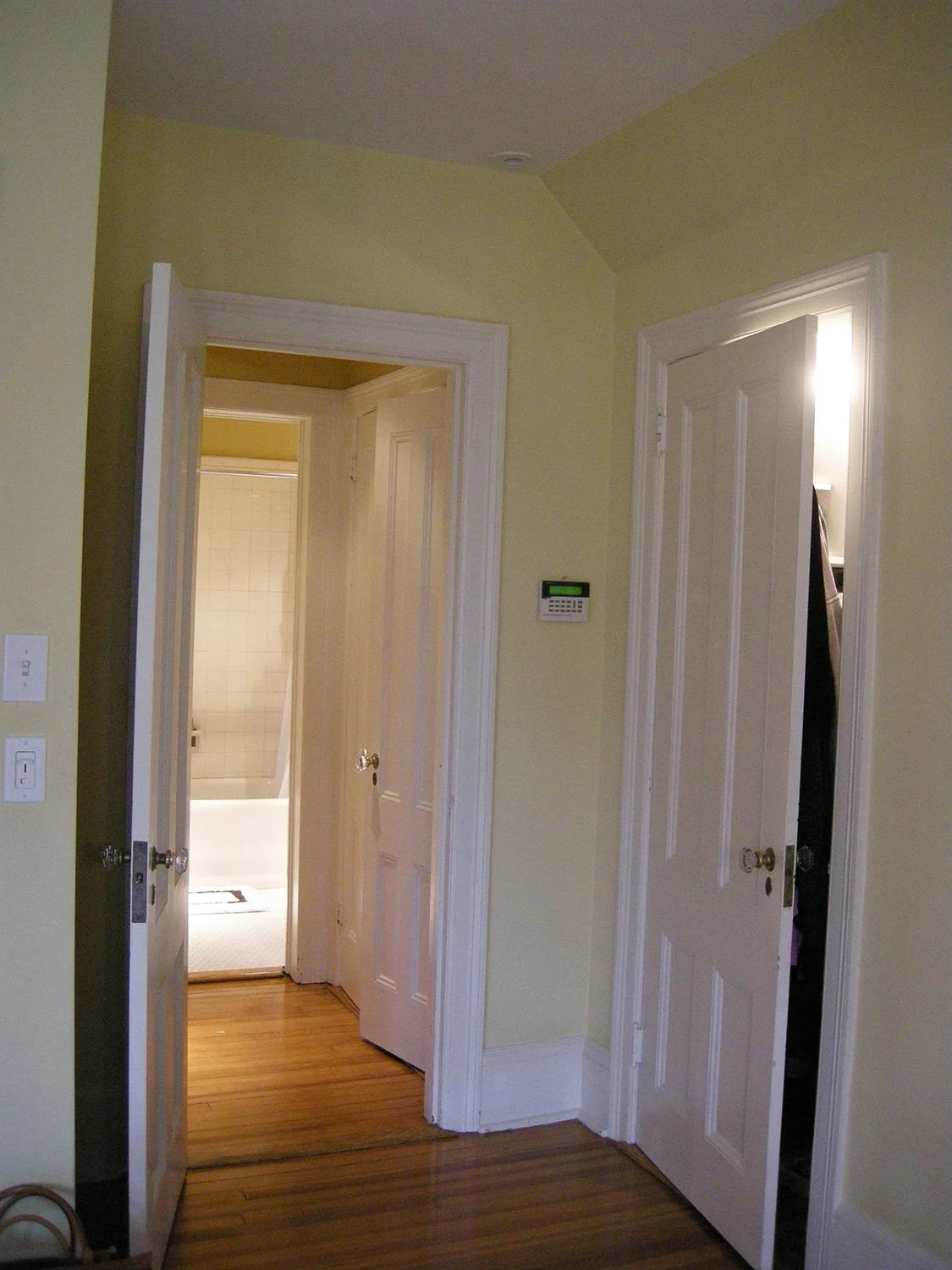 existing primary bathroom before renovation in Old Briarcliff home
