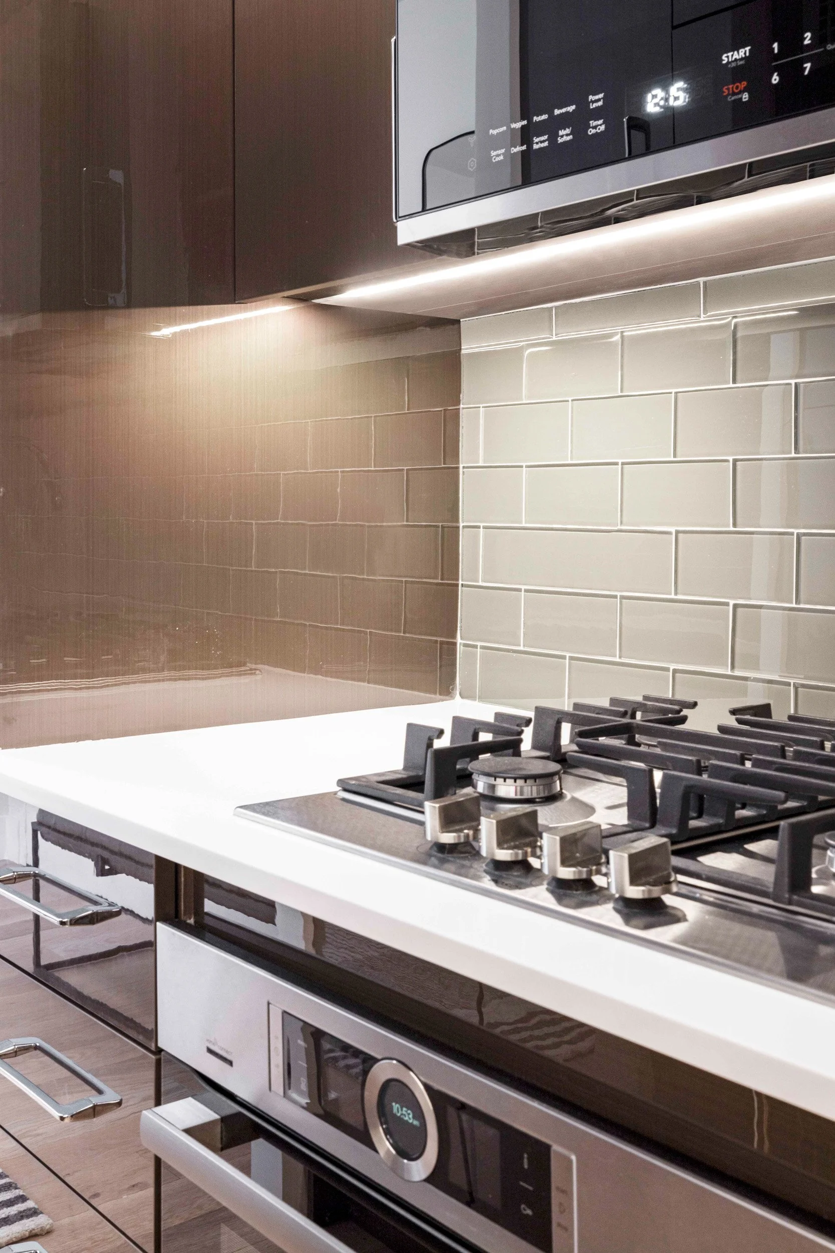 Close-up of kitchen cooktop and backsplash in the Gramercy Arms apartment NYC.